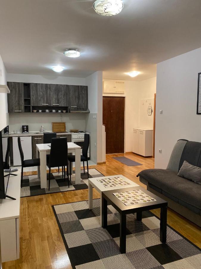 Family Home Nis , Free Parking Εξωτερικό φωτογραφία